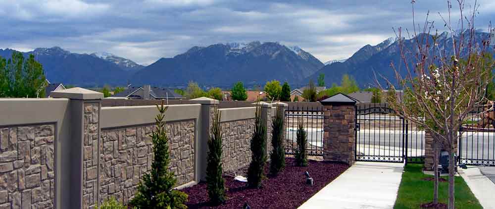 StoneTree® Fence Walls Provide HOAs a Wide Range of Features and Benefits